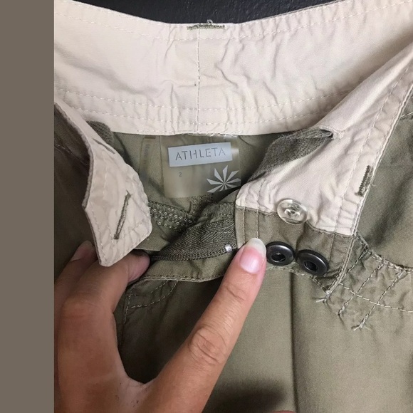 ATHLETA Despia Kicker Cropped Capri Pants Green - Picture 5 of 7